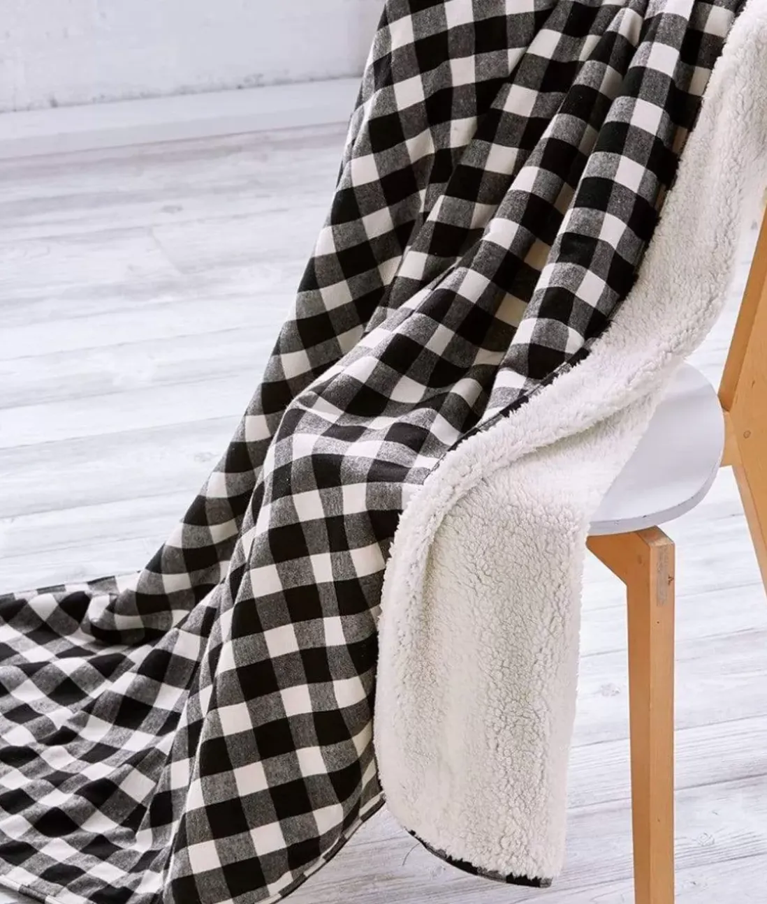 Women Nayked Apparel Accessories>Everest Sherpa Flannel Blanket