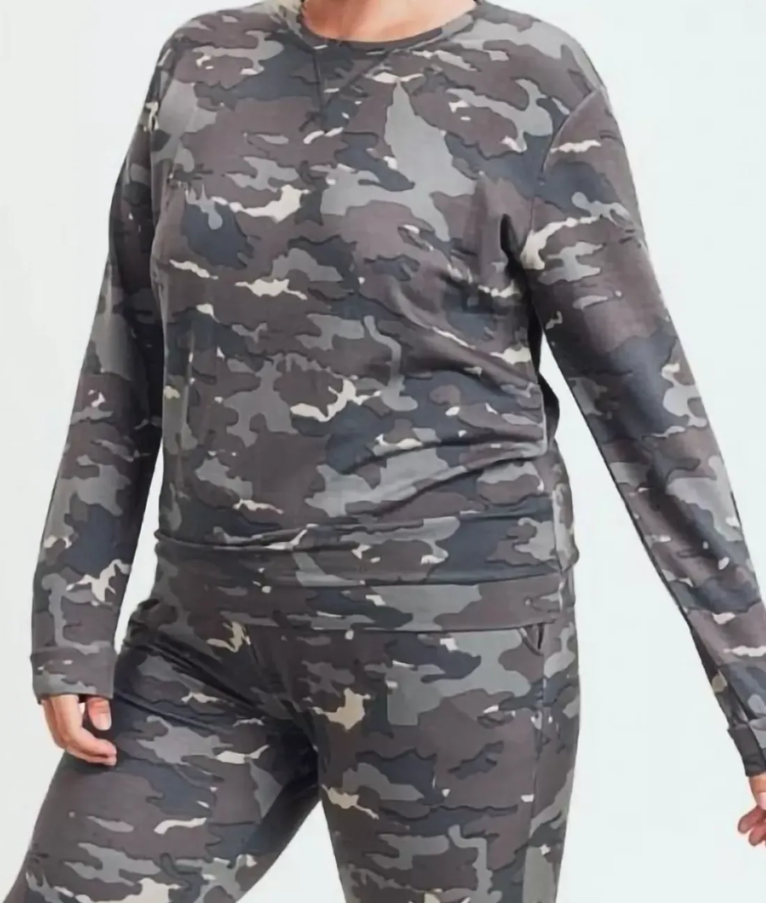 Women Nayked Apparel Athleisure>Real Women'S Plus Earth Print Pullover/Discontinued