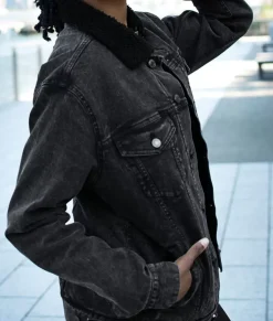 Women Nayked Apparel Outerwear>Unisex Soft Sherpa Lined Vintage Denim Jacket