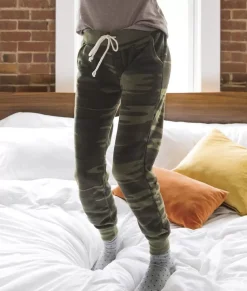 Women Nayked Apparel Athleisure><noscript><img width=